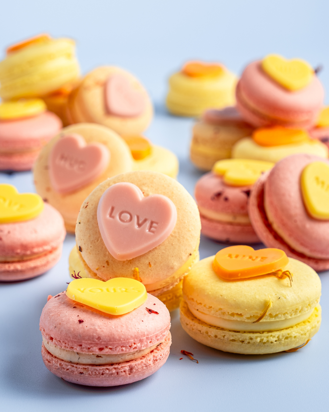 Dobla - love - macarons - social media wall