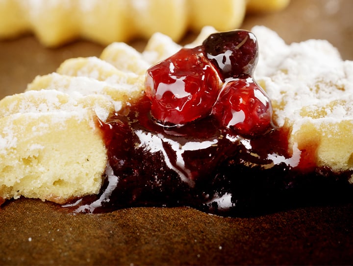 Cesarin-biscotto-farcitura-ciliegie-720x544px