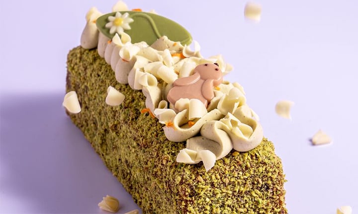 Dobla_dolce-coperto-pistacchi-decorato_720x432px