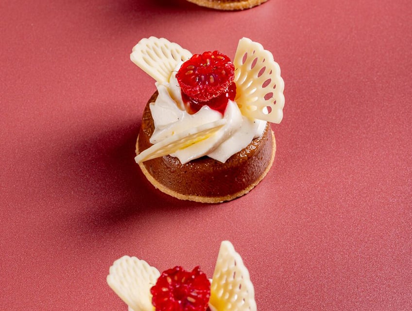 Dobla_dolce-lampone-decorato_848x640px