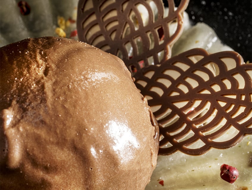 Domori-pallina-gelato-con-decorazione-848x640px