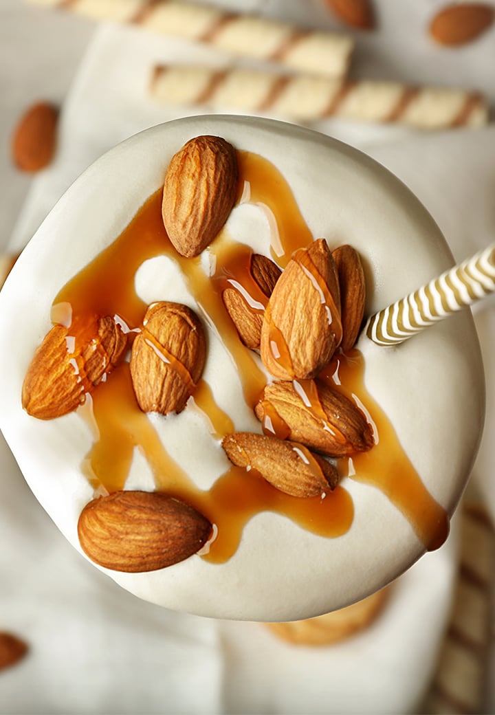 Joygelato-shake-with-toppings-720x1040px