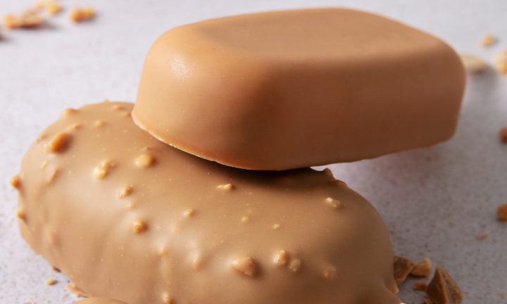 Ice cream caramel coating