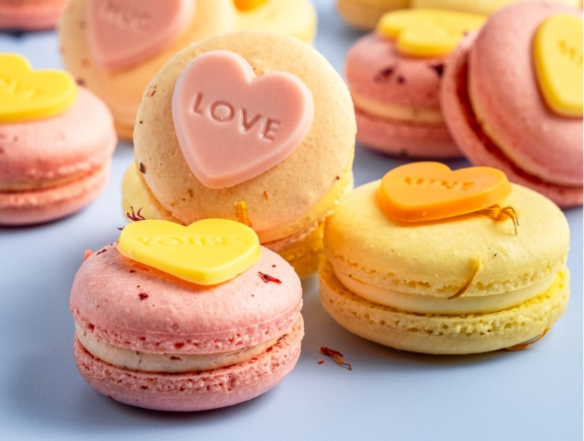 Dobla love decorations