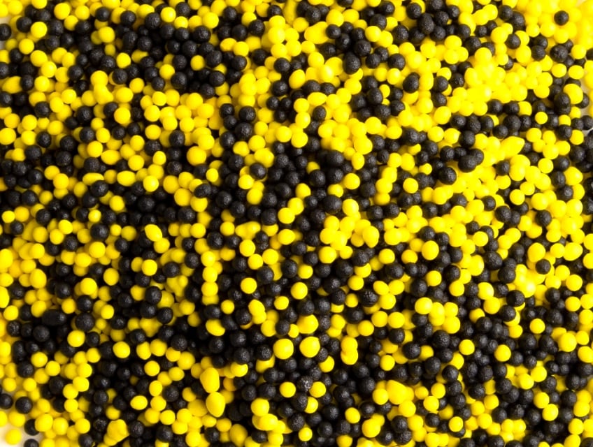 Graffiti Sprinkles black yellow nonpareils