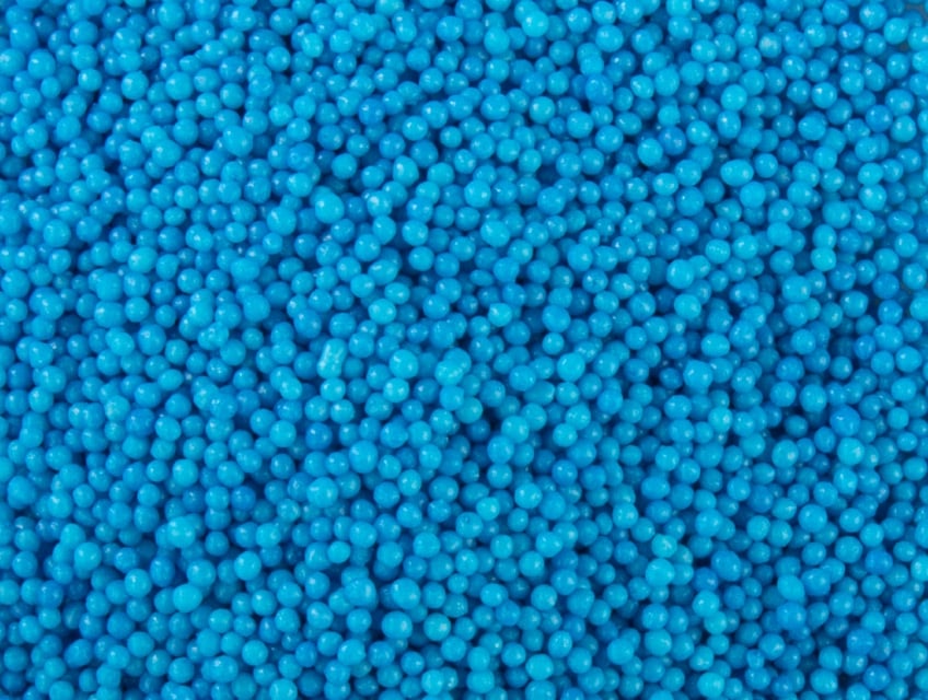 Graffiti Sprinkles blue nonpareils