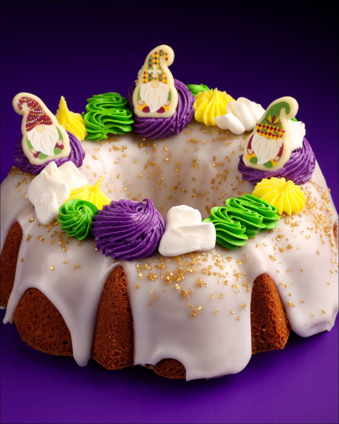 Graffiti Sprinkles gnomes cake