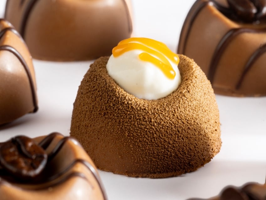 IRCA Since praline with white chocolate