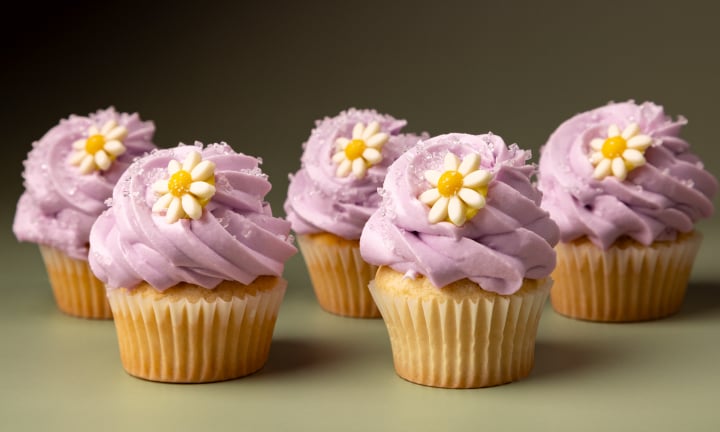 graffiti sprinkles cupcakes with colored sugar