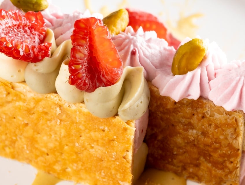 IRCA Since cream dessert with pistachio raspberry