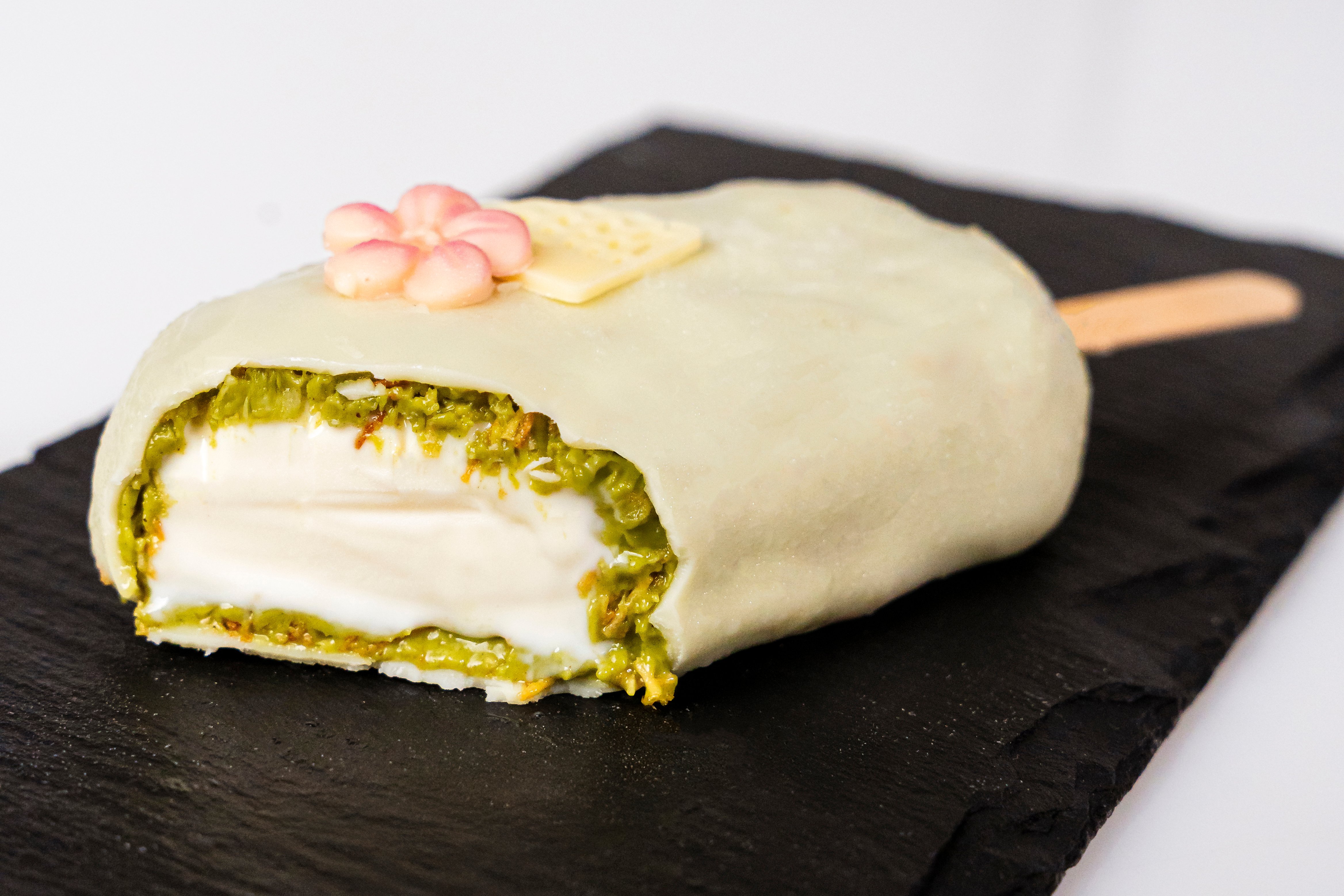 STECCO BIANCO NAMELAKA DUBAI 