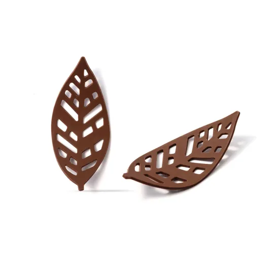 Lace curvy art leaf dark