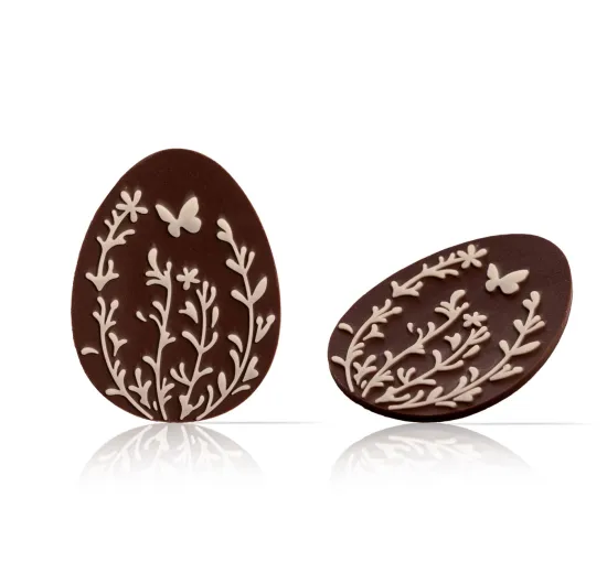 Egg layered flower field dark white