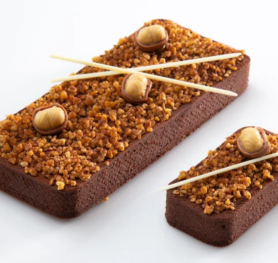 BLUEBERRY AND HAZELNUT BAR